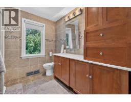 26 FREELAND Court - 16