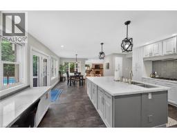 161 LLOYMINN Avenue - 11