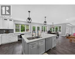 161 LLOYMINN Avenue - 12
