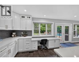 161 LLOYMINN Avenue - 13