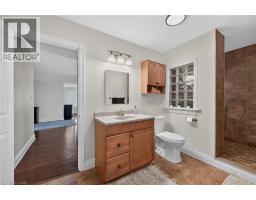 161 LLOYMINN Avenue - 32
