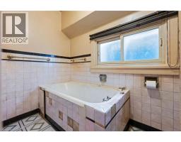 23 EDGEMONT Street N - 16