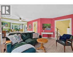 17 PINELLAS Drive - 14