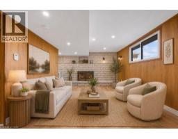 49 GROVE Avenue - 21