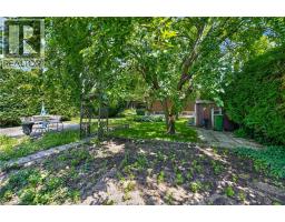 11 FASSETT Avenue - 40