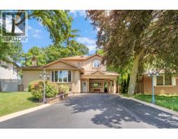 583 STEPHENS Crescent - 1