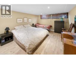 583 STEPHENS Crescent - 27