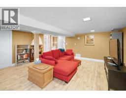 583 STEPHENS Crescent - 29