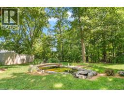 583 STEPHENS Crescent - 32