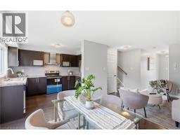 109 BISSET Avenue - 9