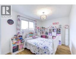 214 MERRILEE Crescent - 26