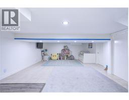 214 MERRILEE Crescent - 35