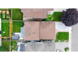 214 MERRILEE Crescent - 43