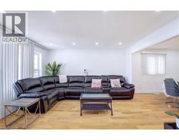 214 MERRILEE Crescent - 9