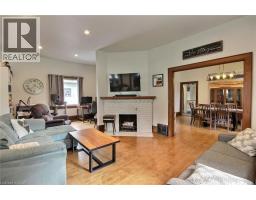 206 UNION Street E - 8