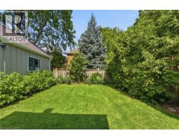 2 COTTAGE Avenue - 32