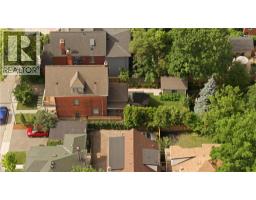 2 COTTAGE Avenue - 33