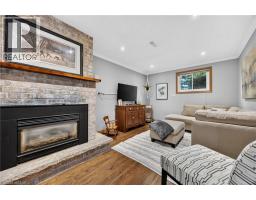 987 NESBITT Crescent - 11