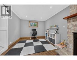 987 NESBITT Crescent - 13