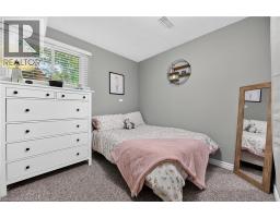 987 NESBITT Crescent - 15