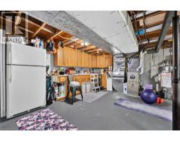 987 NESBITT Crescent - 17