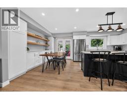 987 NESBITT Crescent - 4