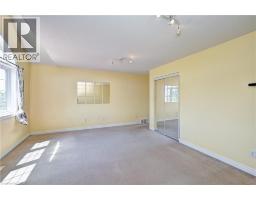 58 DOON MILLS Drive - 34