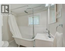 461 SELKIRK Street - 34