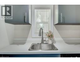 461 SELKIRK Street - 42