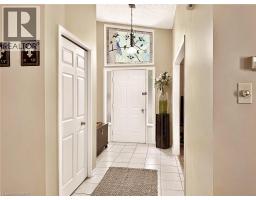 6 LANARK Crescent - 6