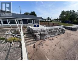 1456 LAKESHORE Road - 8