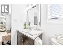 20 LINDA Crescent - 20