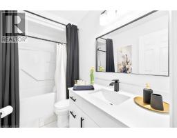 20 LINDA Crescent - 23