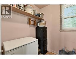 958 HIGHLAND Road E - 20