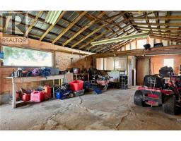 958 HIGHLAND Road E - 44