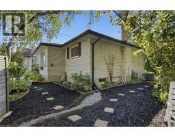 11 SUMMIT Crescent - 43