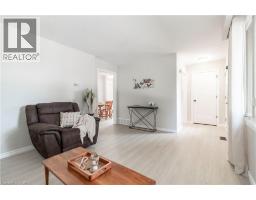 140 ARROWHEAD Crescent - 10