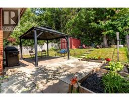 140 ARROWHEAD Crescent - 2