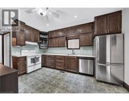 88 CHAPLIN Avenue - 16