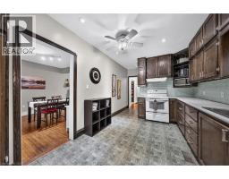 88 CHAPLIN Avenue - 18