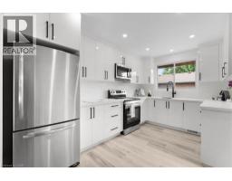 345 BERKINDALE Drive - 8