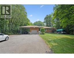 410 AVENUE Road - 1