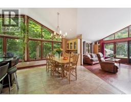 410 AVENUE Road - 11