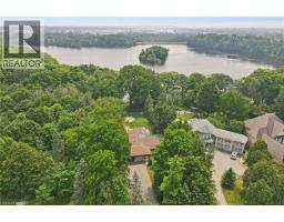 410 AVENUE Road - 46