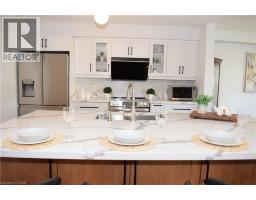 28 LEMON GRASS Street - 13