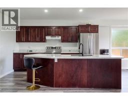 264 VINCENT Drive - 6