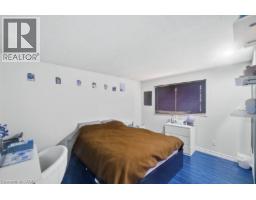 402 MIDWOOD Crescent - 11
