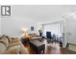 402 MIDWOOD Crescent - 6