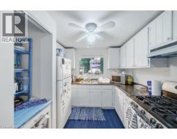402 MIDWOOD Crescent - 9