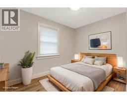 290 MELROSE Avenue - 13